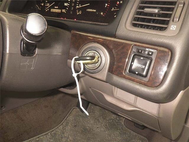 Toyota CRESTA 1996 8621046-8