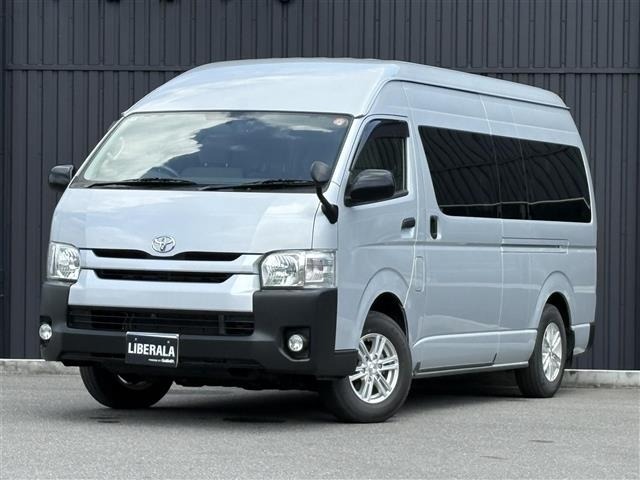 Toyota HIACE COMMUTER 2017 8621904-15