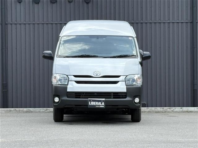 Toyota HIACE COMMUTER 2017 8621904-16