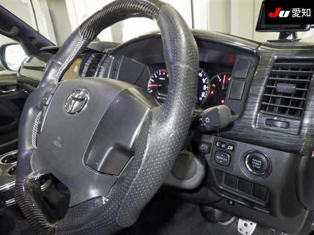 Toyota HIACE VAN 2017 8621063-5