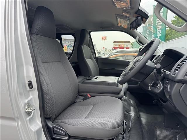 Toyota HIACE VAN 2026 8621326-16