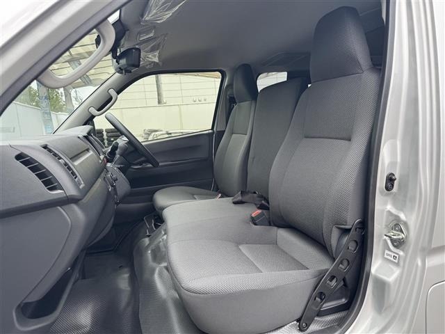 Toyota HIACE VAN 2026 8621326-18