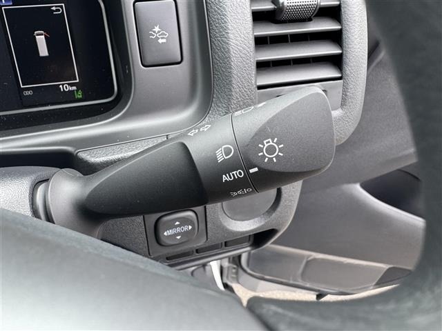 Toyota HIACE VAN 2026 8621326-20