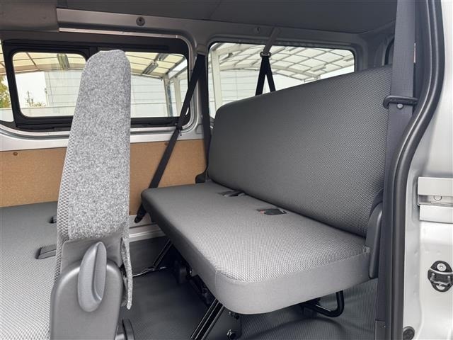 Toyota HIACE VAN 2026 8621326-5