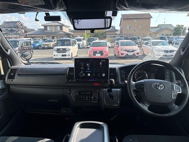 Toyota HIACE VAN 2023 8621327-14