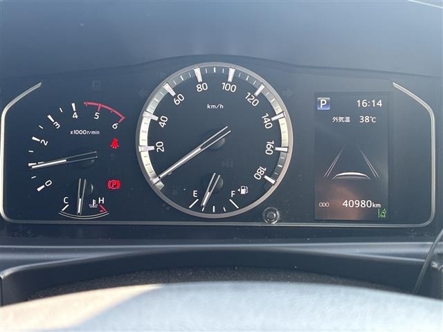 Toyota HIACE VAN 2023 8621327-17