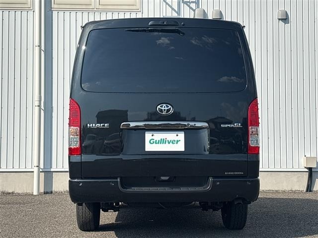 Toyota HIACE VAN 2023 8621327-20