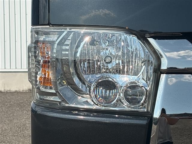 Toyota HIACE VAN 2023 8621327-4