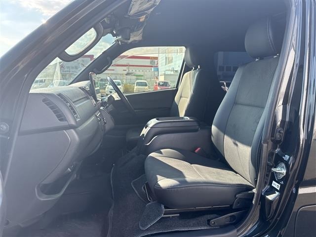 Toyota HIACE VAN 2023 8621327-7