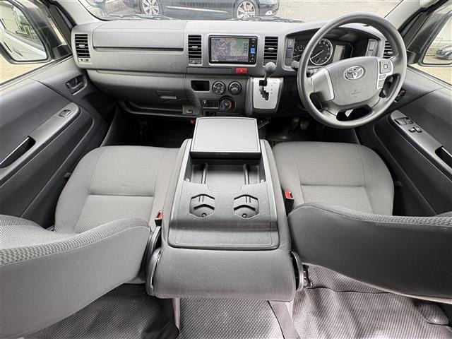 Toyota HIACE VAN 2024 8621361-5