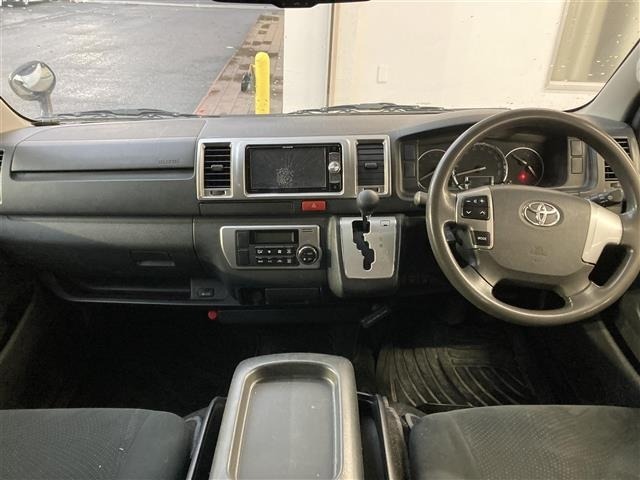 Toyota HIACE VAN 2016 8621363-2