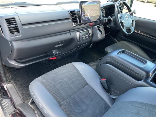 Toyota HIACE VAN 2020 8621364-2