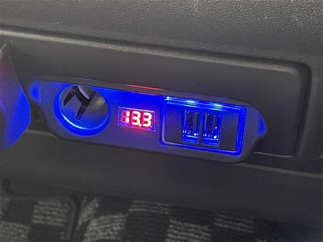 Toyota HIACE VAN 2020 8621365-21