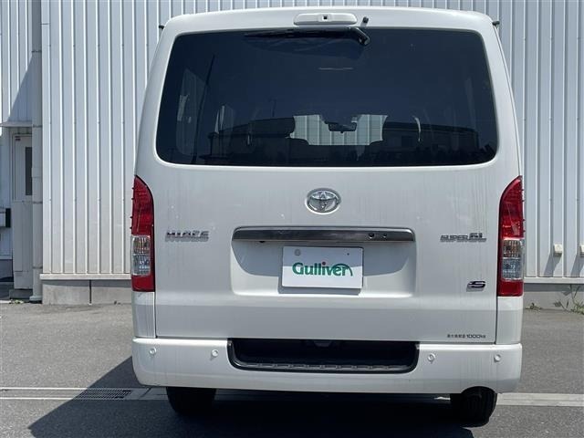 Toyota HIACE VAN 2025 8621366-19