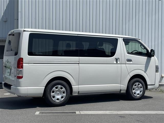 Toyota HIACE VAN 2025 8621366-21