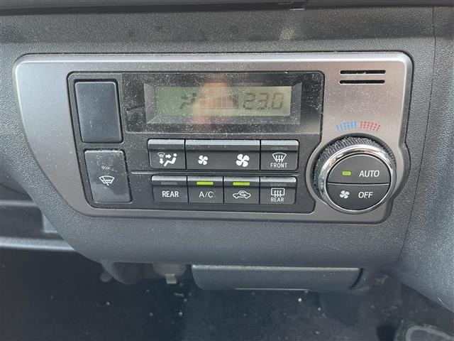 Toyota HIACE VAN 2025 8621366-9