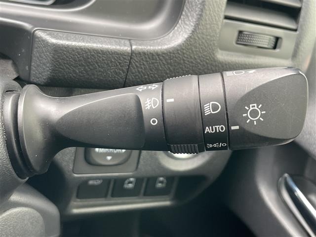 Toyota HIACE VAN 2022 8621368-11