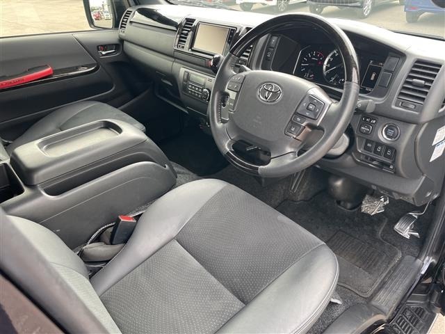 Toyota HIACE VAN 2022 8621368-4