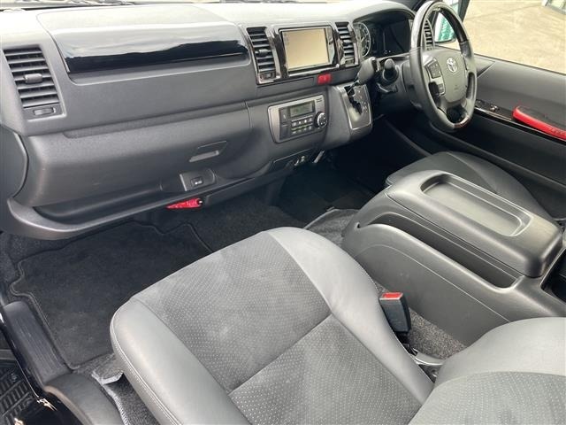 Toyota HIACE VAN 2022 8621368-6