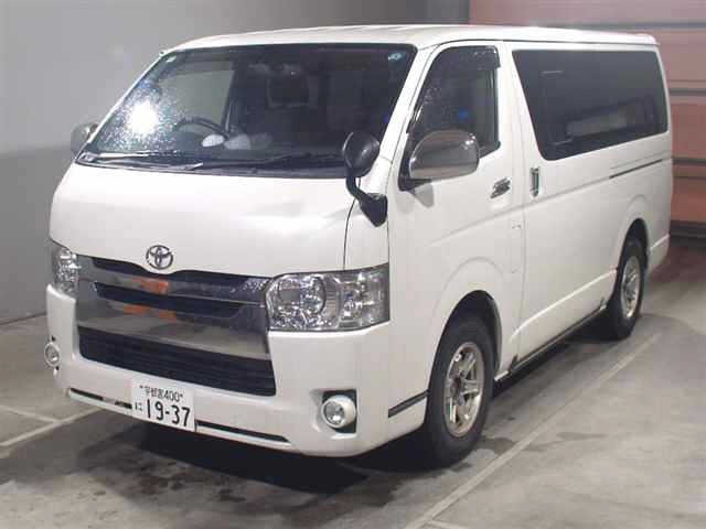 Toyota HIACE VAN 2016 8621370-0