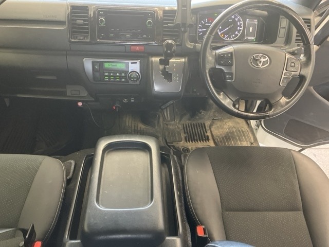 Toyota HIACE VAN 2021 8621371-5