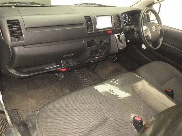 Toyota HIACE VAN 2021 8621382-4