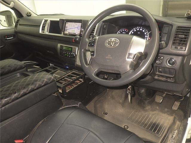 Toyota HIACE VAN 2017 8621384-3