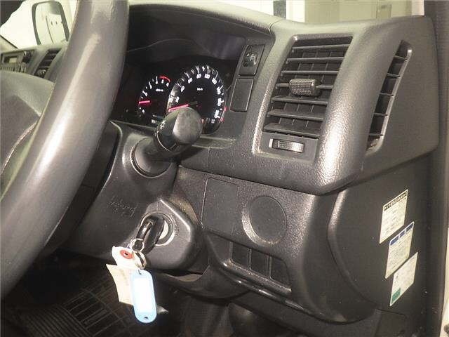 Toyota HIACE VAN 2018 8621386-8