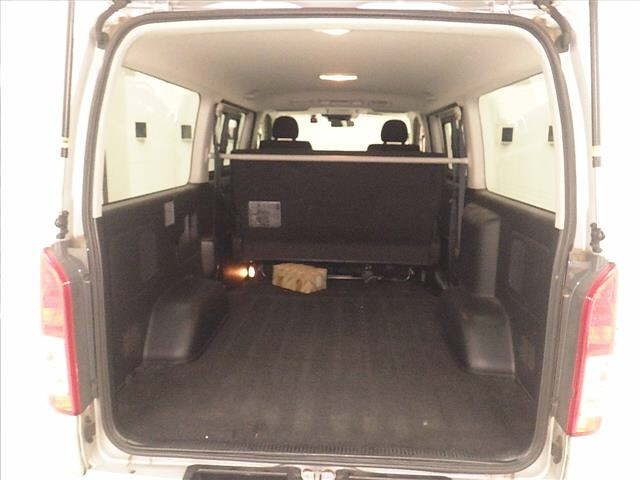 Toyota HIACE VAN 2021 8621387-7