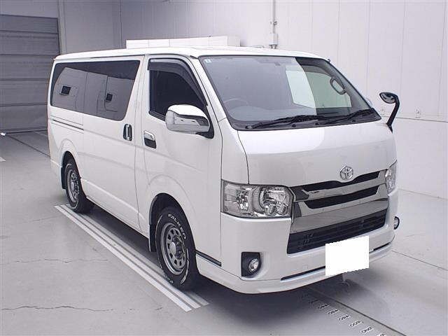 Toyota HIACE VAN 2017 8621388-0