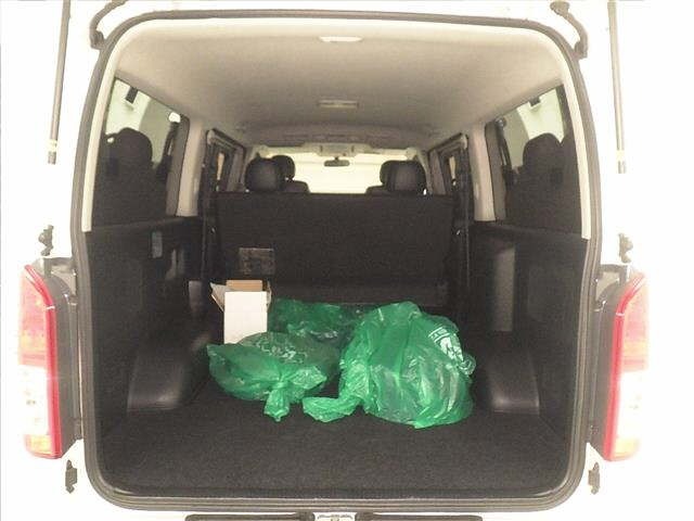 Toyota HIACE VAN 2017 8621388-7