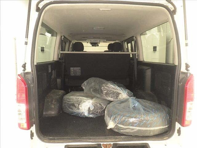 Toyota HIACE VAN 2021 8621389-7