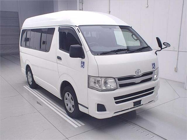 Toyota HIACE VAN 2013 8621390-0