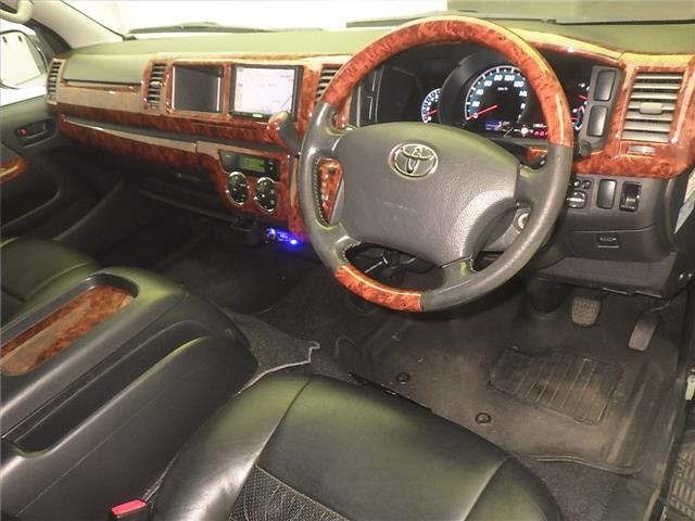 Toyota HIACE VAN 2011 8621391-3