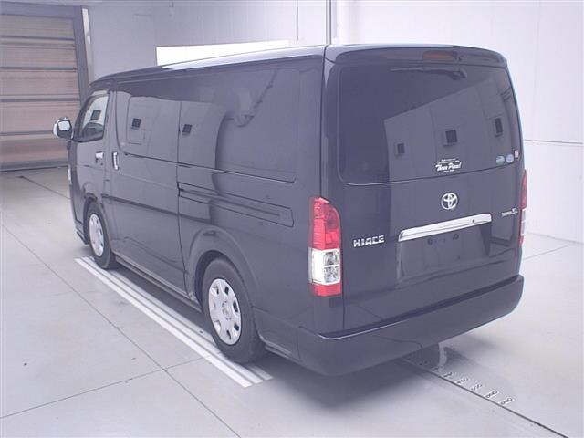 Toyota HIACE VAN 2014 8621393-1