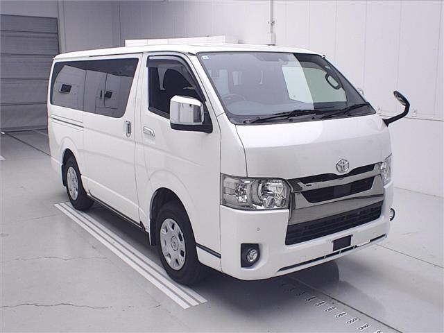 Toyota HIACE VAN 2021 8621394-0