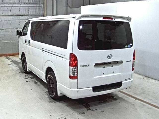 Toyota HIACE VAN 2021 8621401-1