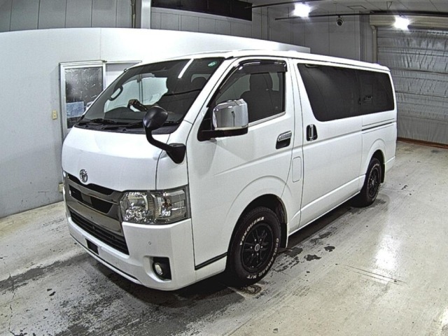 Toyota HIACE VAN 2021 8621401-4