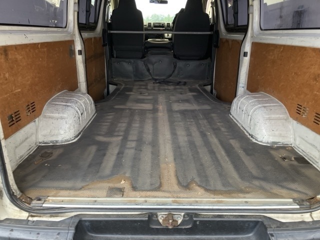 Toyota HIACE VAN 2015 8621407-10