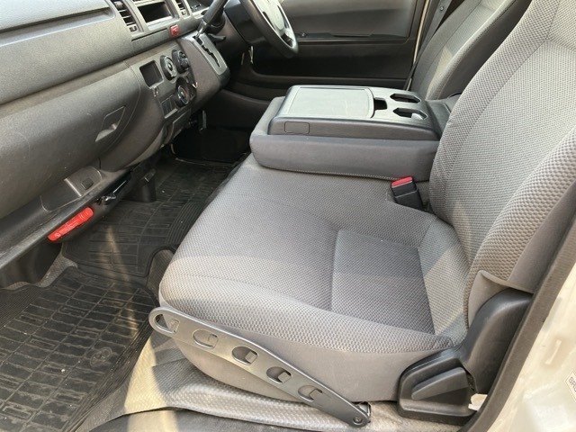 Toyota HIACE VAN 2015 8621407-9