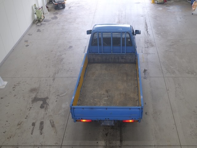 Toyota LITEACE TRUCK 2003 8621001-3