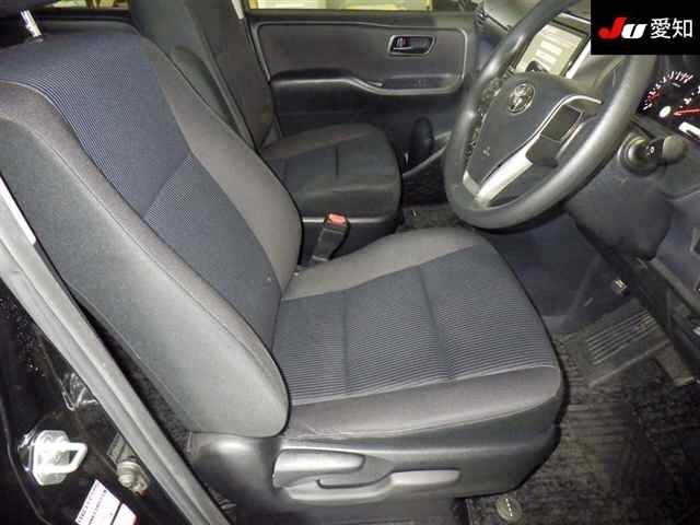 Toyota NOAH 2014 8614371-6