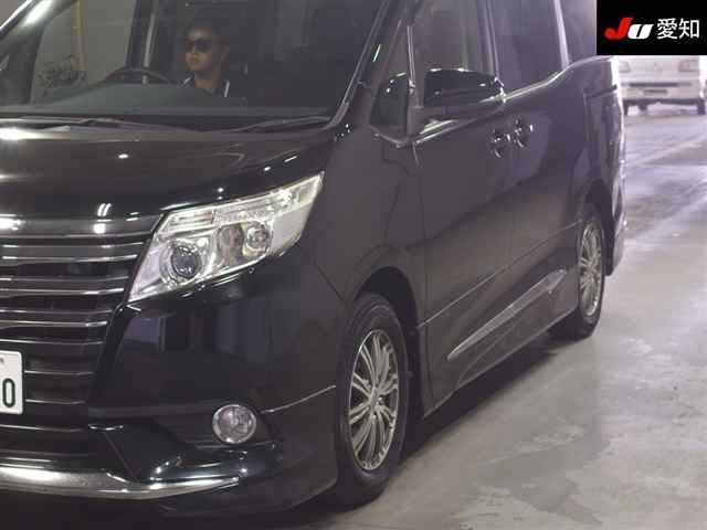 Toyota NOAH 2014 8614371-7