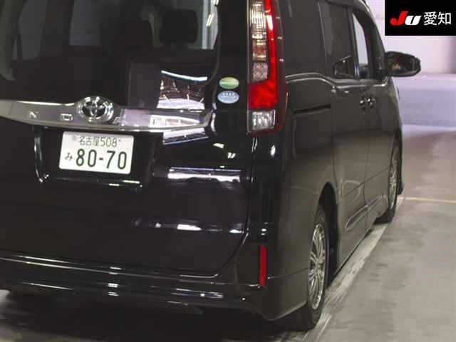 Toyota NOAH 2014 8614371-8
