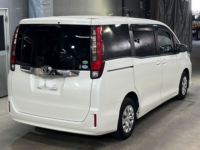 Toyota NOAH 2014 8614392-5