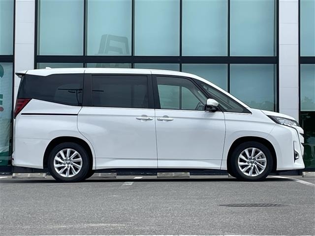 Toyota NOAH 2022 8614952-21