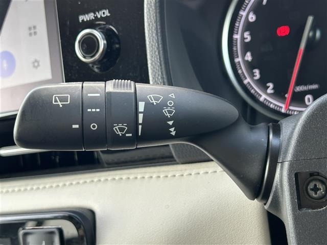Toyota NOAH 2022 8614952-5