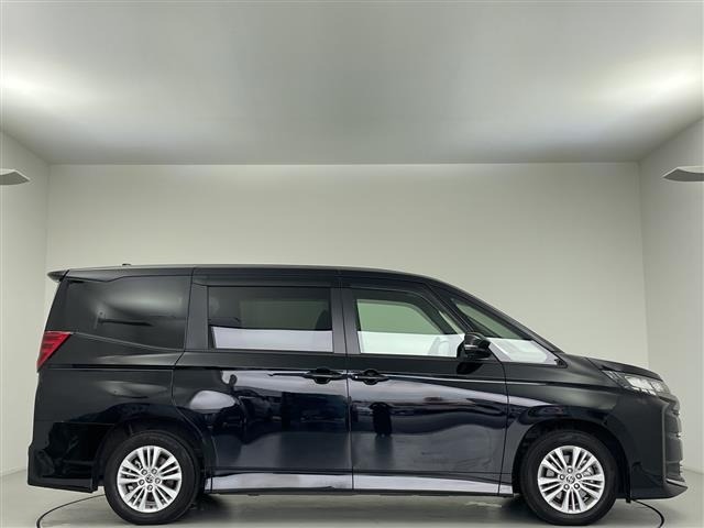 Toyota NOAH 2023 8614953-13