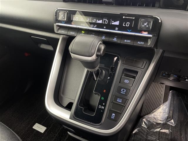 Toyota NOAH 2023 8614953-7