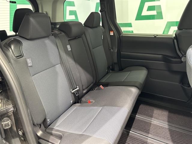 Toyota NOAH 2023 8614954-2
